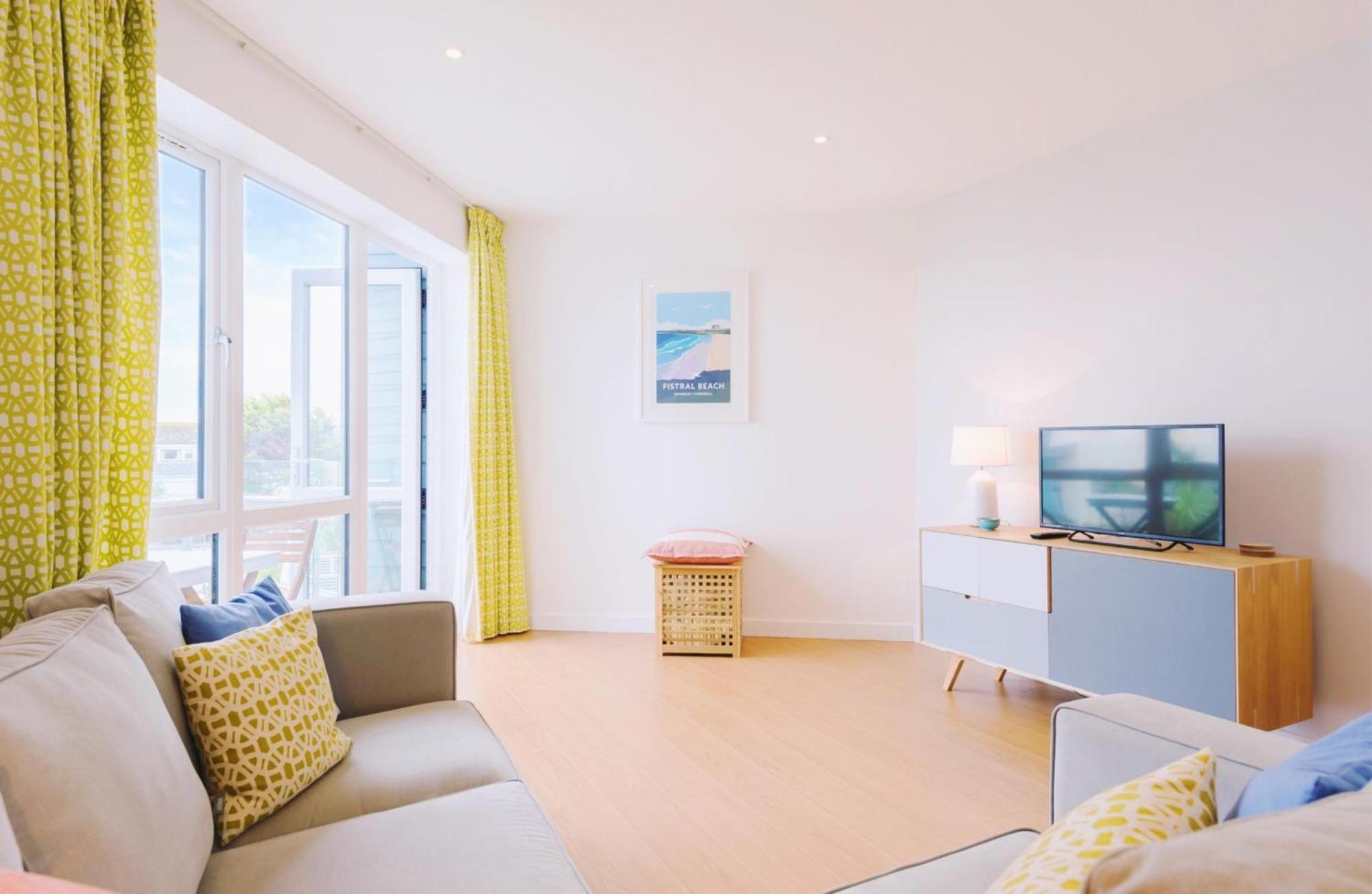 41 Tre Lowen In Fistral, Newquay