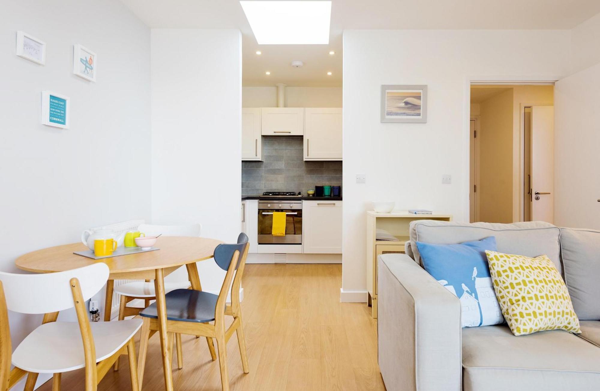 41 Tre Lowen In Fistral, Newquay