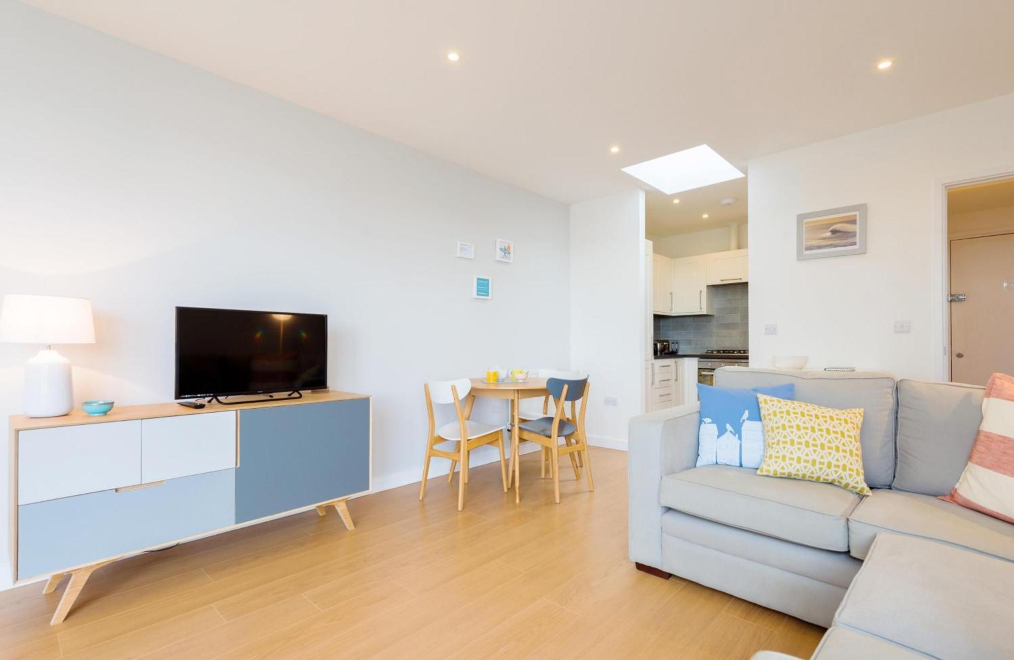 41 Tre Lowen In Fistral, Newquay Holiday home